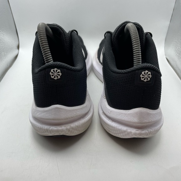 Nike Air Winflo 10 womens black sneakers size 9 - Picture 3 of 11